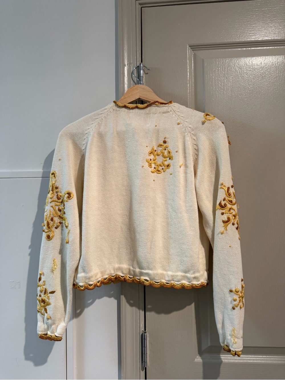 Vintage Express Tricot Embroidered Sweater Size Small - Picture 2 of 3
